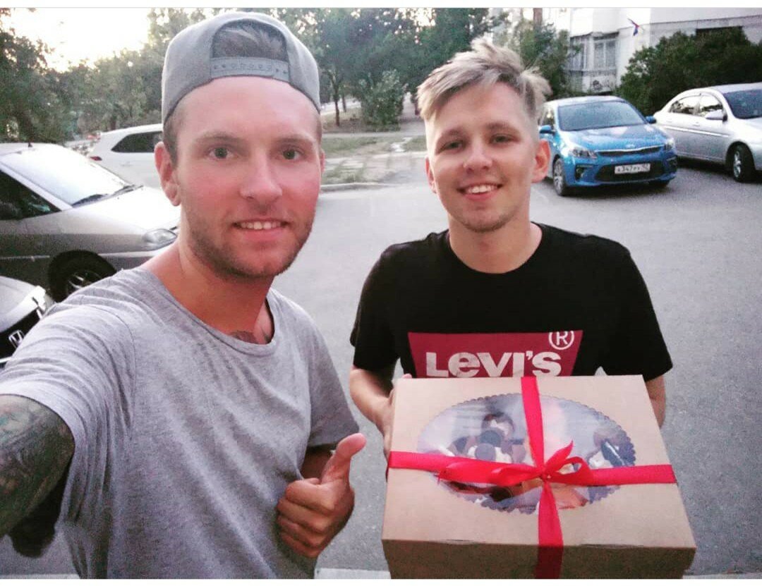 Доставка Тортов