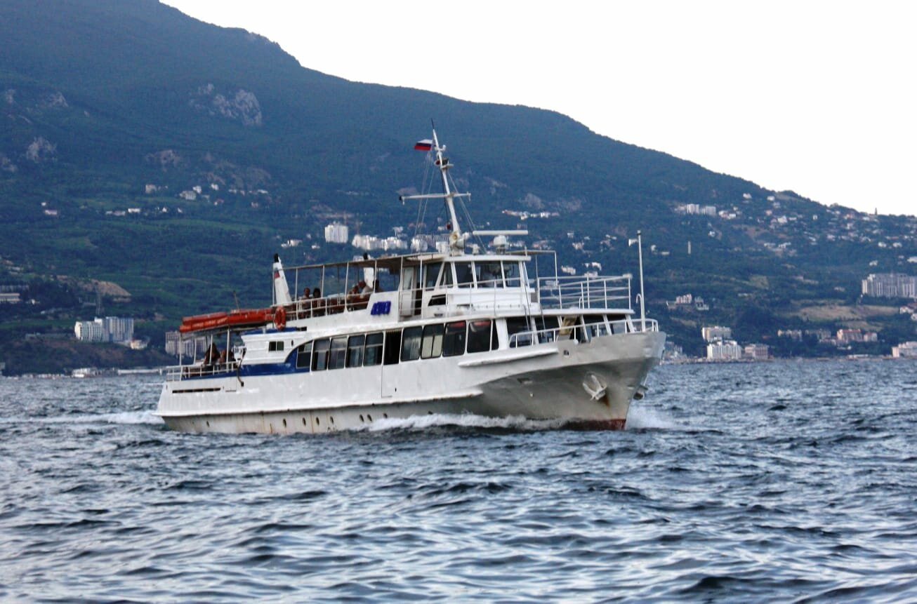 Аренда теплохода