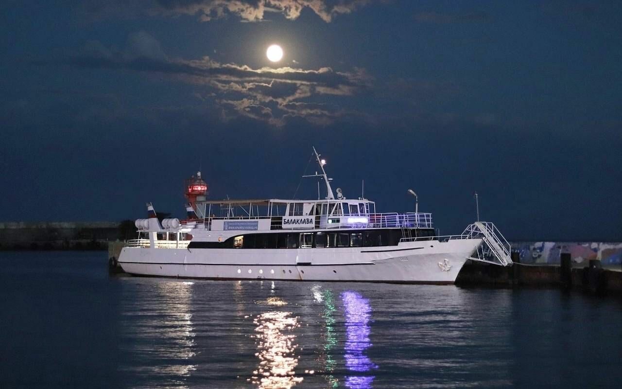 Аренда теплохода Ялта