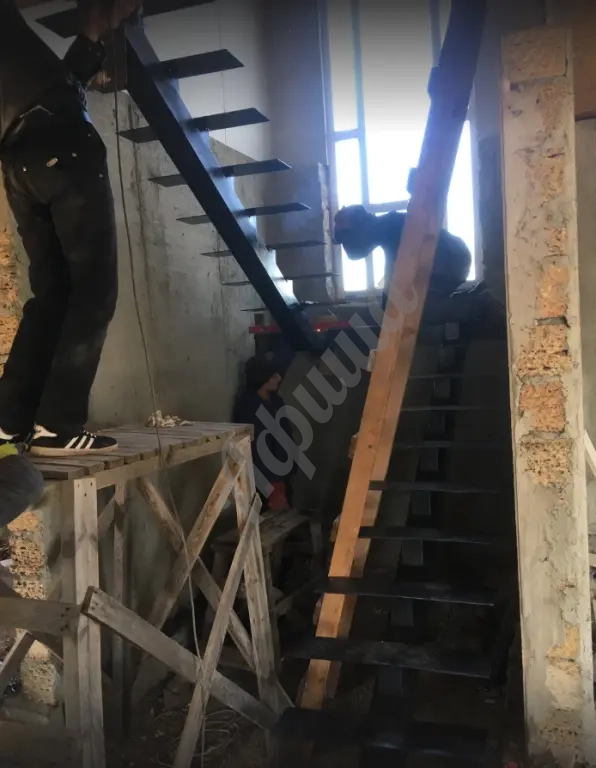 Установка лестниц