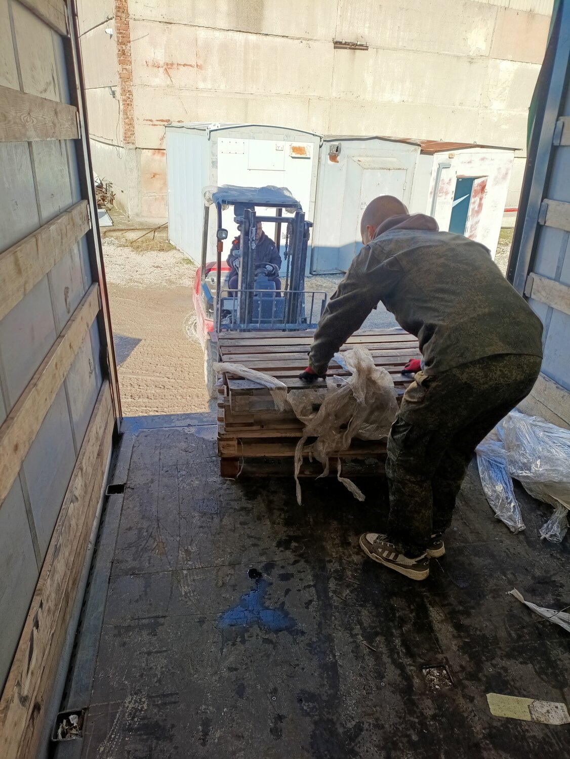 услуги грузчиков цена