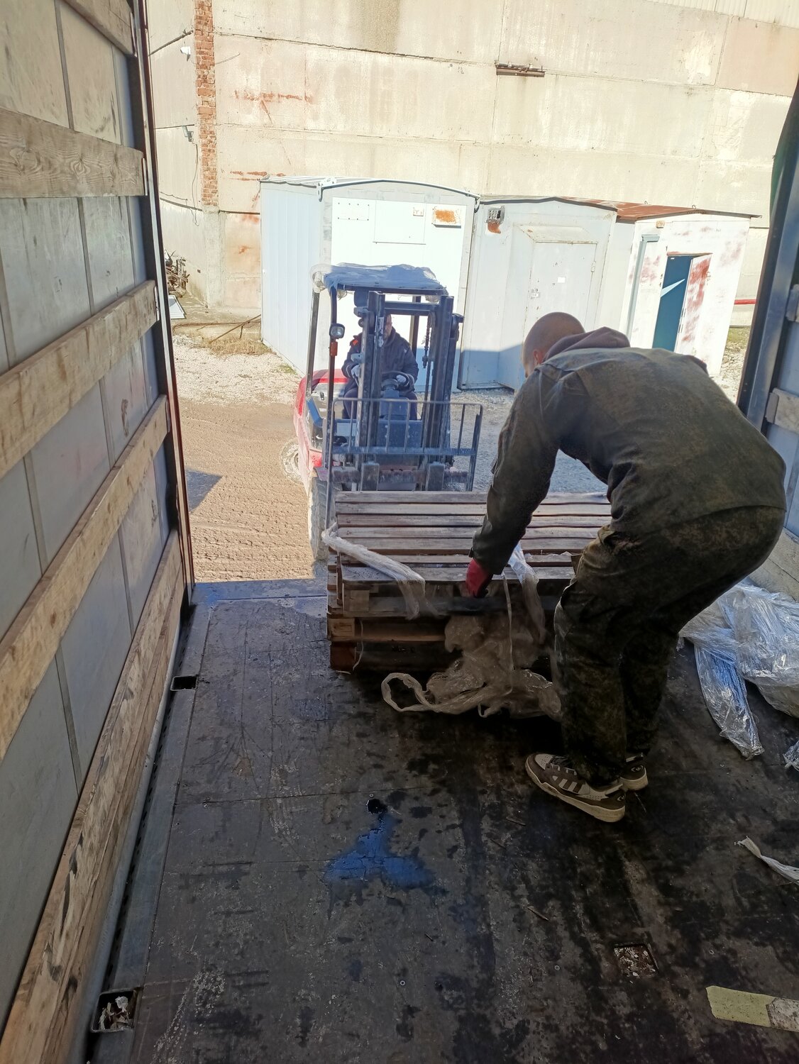 услуги грузчиков цена