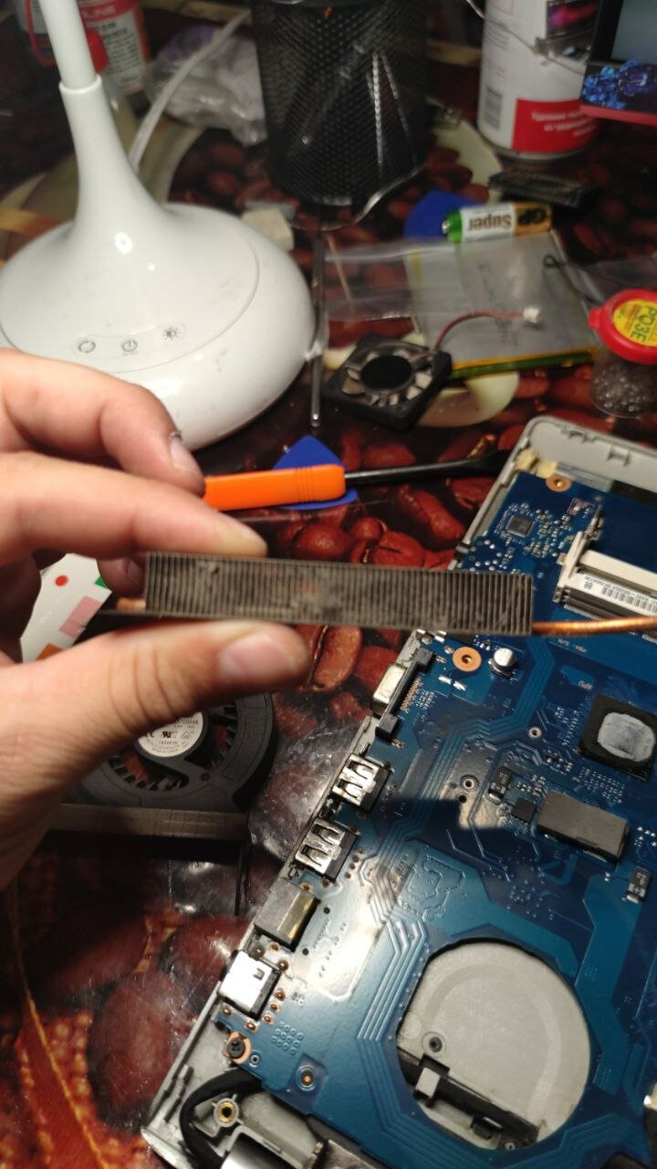 Чистка системы охлаждения ноутбука