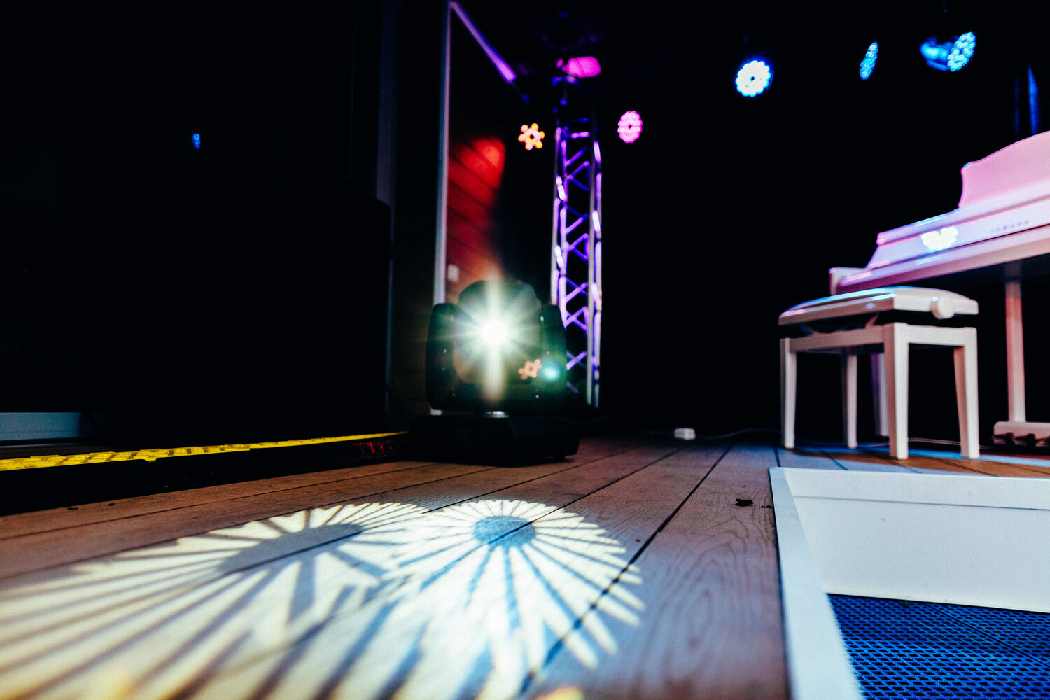 Аренда осветительного оборудования